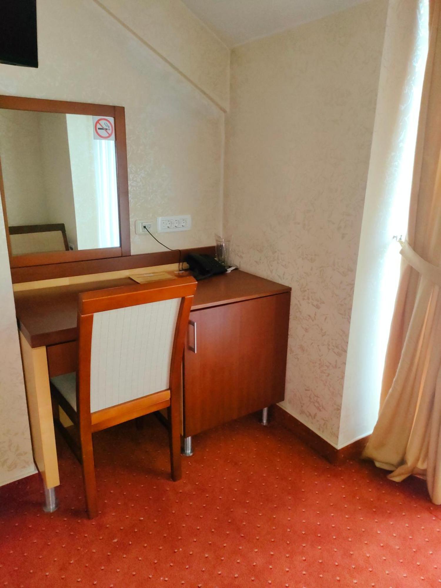 Hotel Marshal Niksic Exterior photo